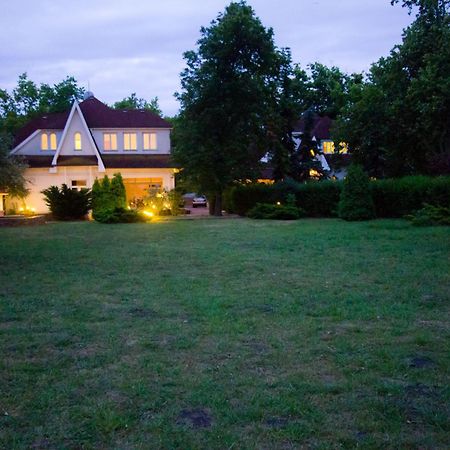 巴拉同柏格拉塔特别墅酒店 Balatonboglár 外观 照片